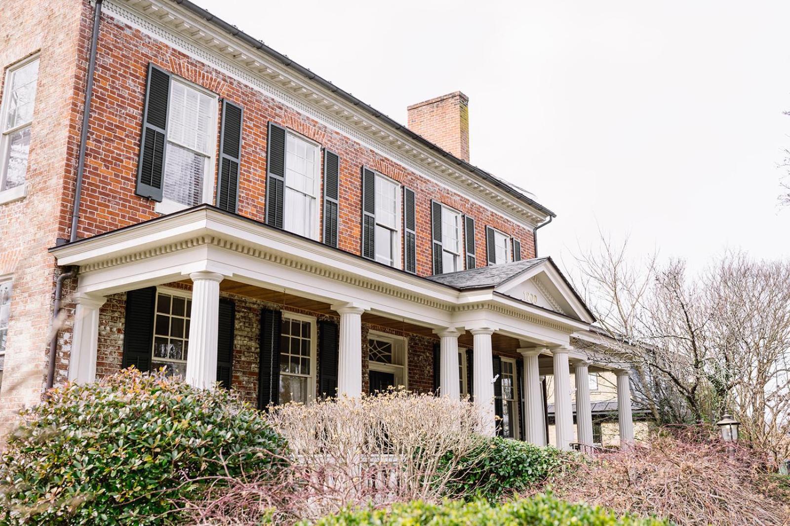 Ironclad Inn And Bourbon Room Fredericksburg Exterior foto